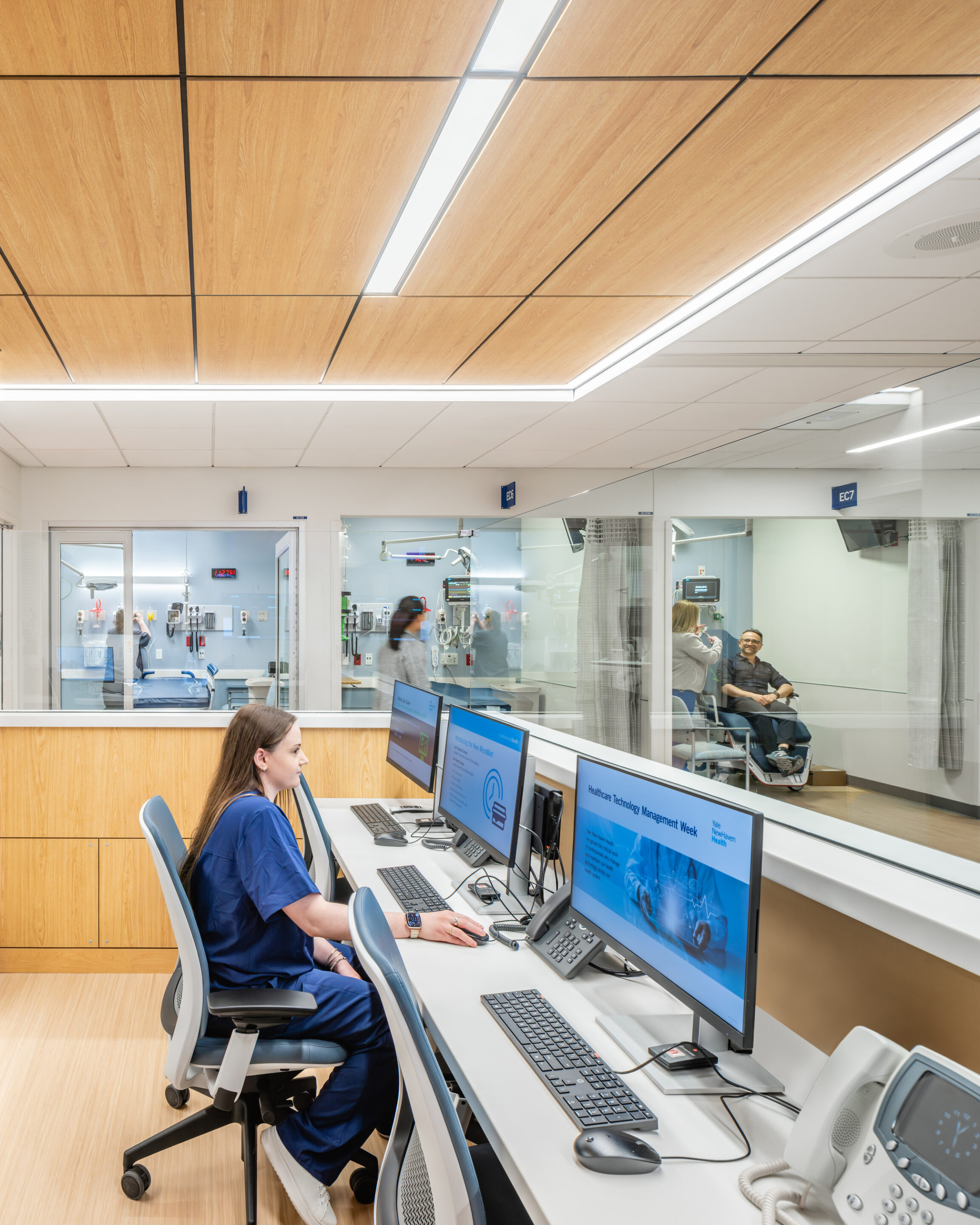 05262_000_N8_large Multiple flexible study spaces, alcoves with contrast color for collaboration